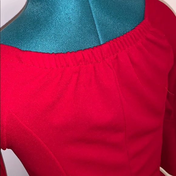 Red long sleeve dress - Picture 3 of 3